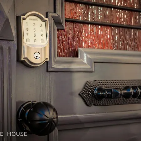 No13 Boutique House 3* بورغاس