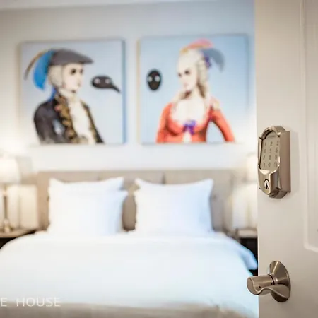 No13 Boutique House بيت ضيافة بورغاس