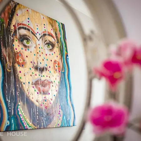 بيت ضيافة No13 Boutique House بورغاس
