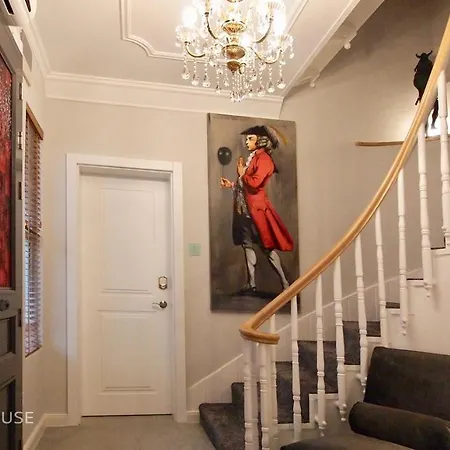 No13 Boutique House بيت ضيافة