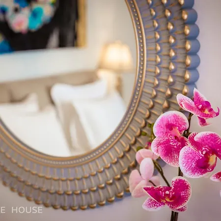 No13 Boutique House Konukevi Burgaz