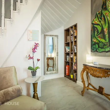 No13 Boutique House Konukevi