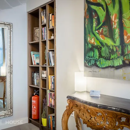 بيت ضيافة No13 Boutique House بورغاس
