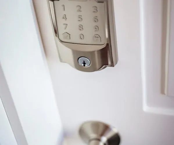 No13 Boutique House 布尔加斯