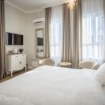 Gasthuis No13 Boutique House Burgas Stad