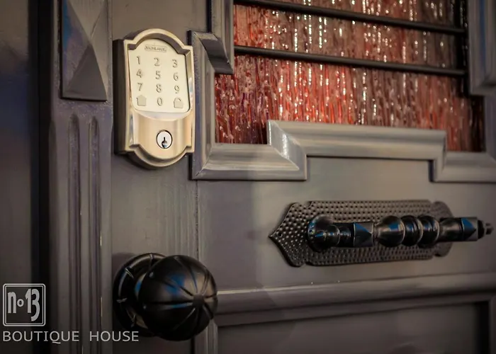 No13 Boutique House 3* Бургас