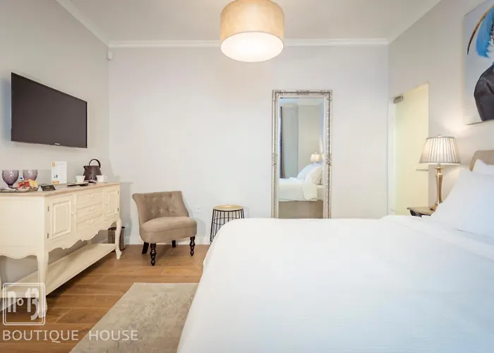 No13 Boutique House 3* Бургас