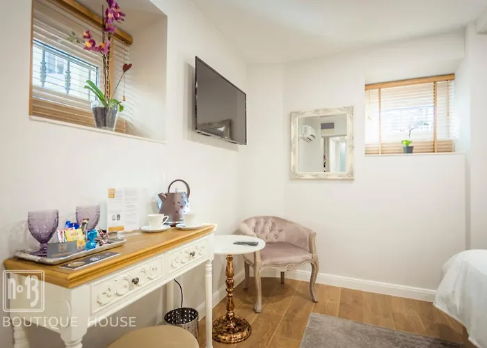 No13 Boutique House 3*