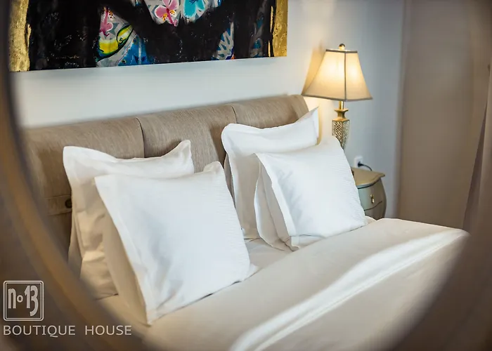 Къща за гости No13 Boutique House 3*