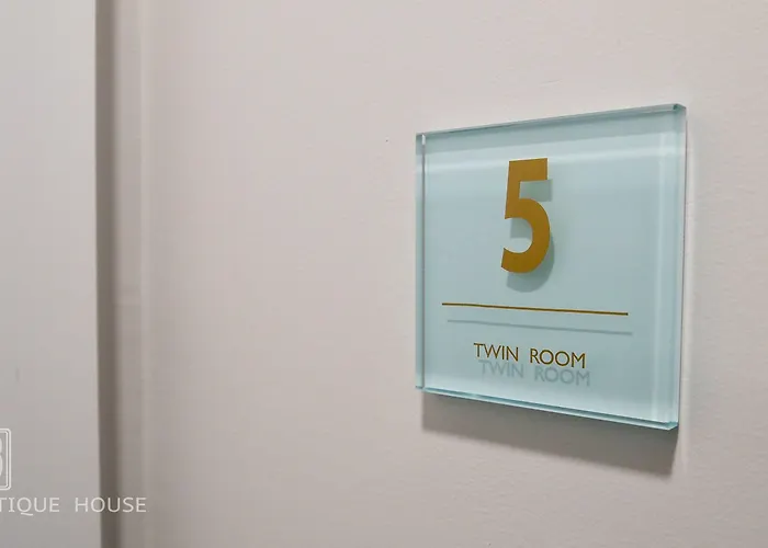 No13 Boutique House Къща за гости Бургас