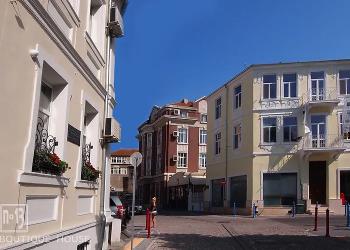 No13 Boutique House 3* Бургас